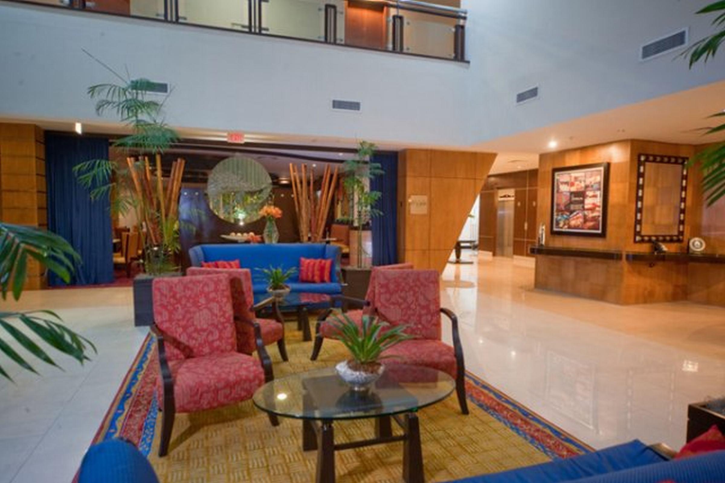 โฮเดลป้า การ์เด้น คอร์ท โฮเต็ล Hotel ซานติอาโก เด ลอสกาบาเญโรส ภายนอก รูปภาพ